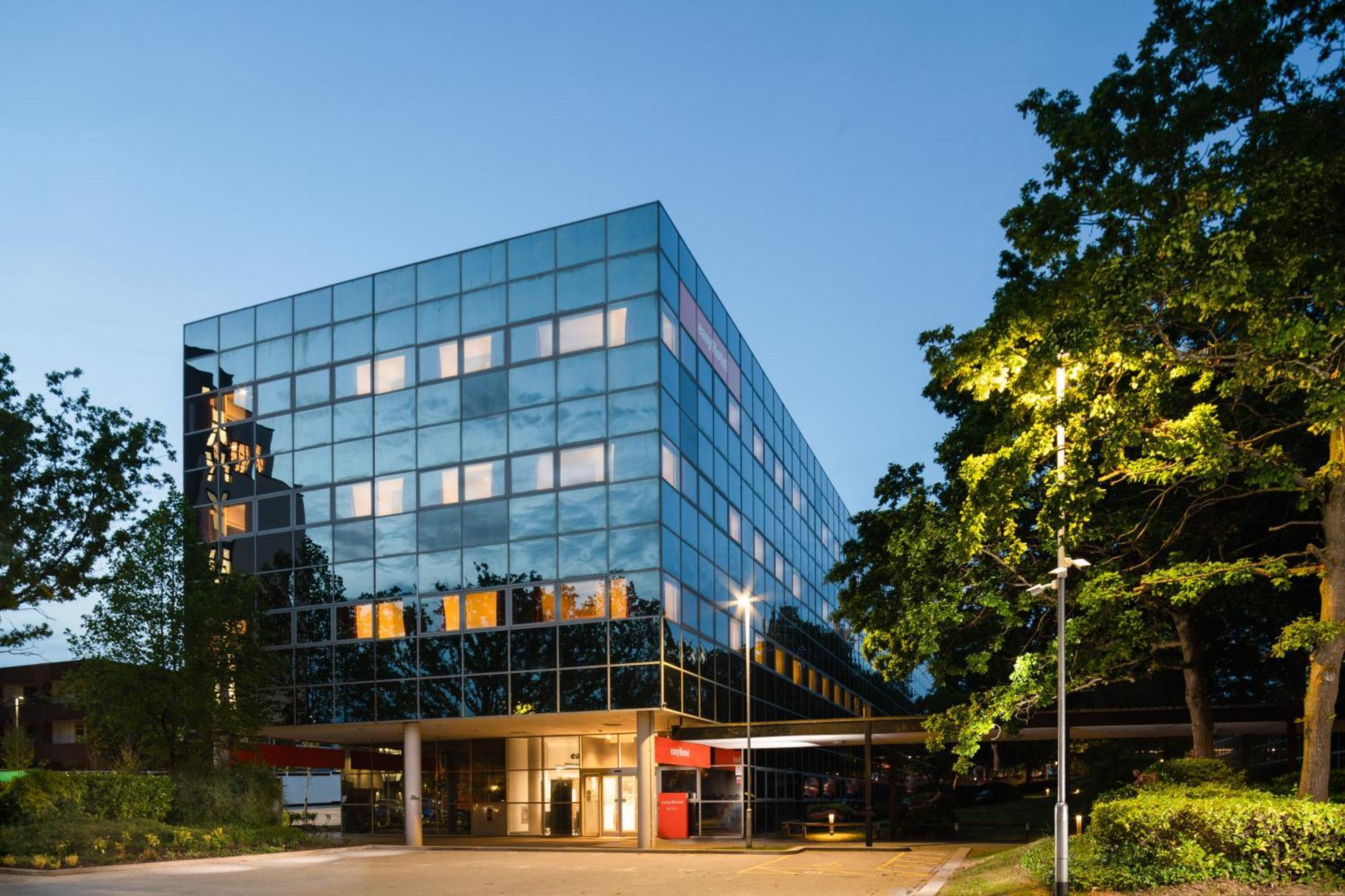 Easyhotel Milton Keynes Exterior foto