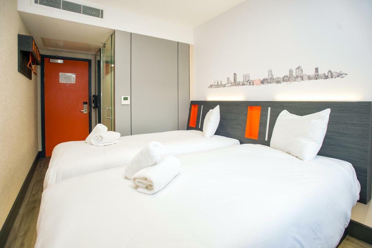 Easyhotel Milton Keynes Exterior foto